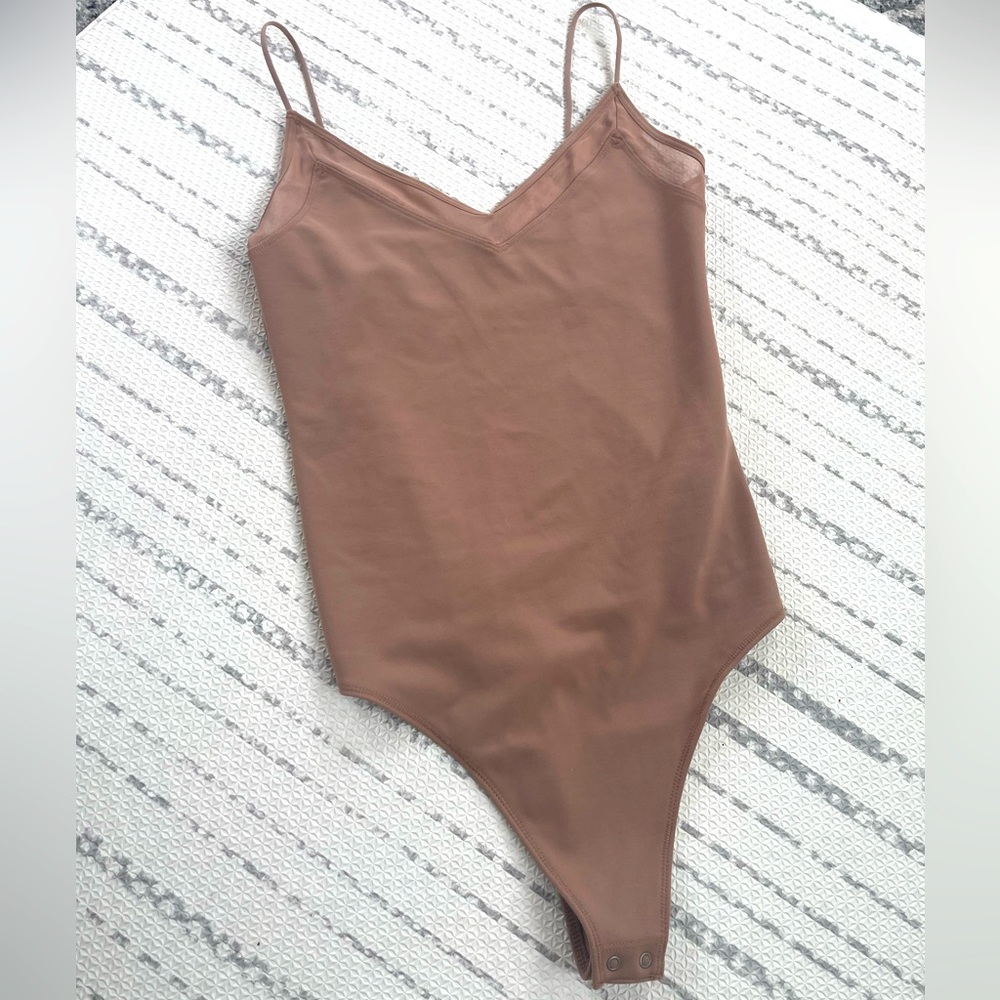 Abercrombie & Fitch V-Neck Seamless Mesh Bodysuit